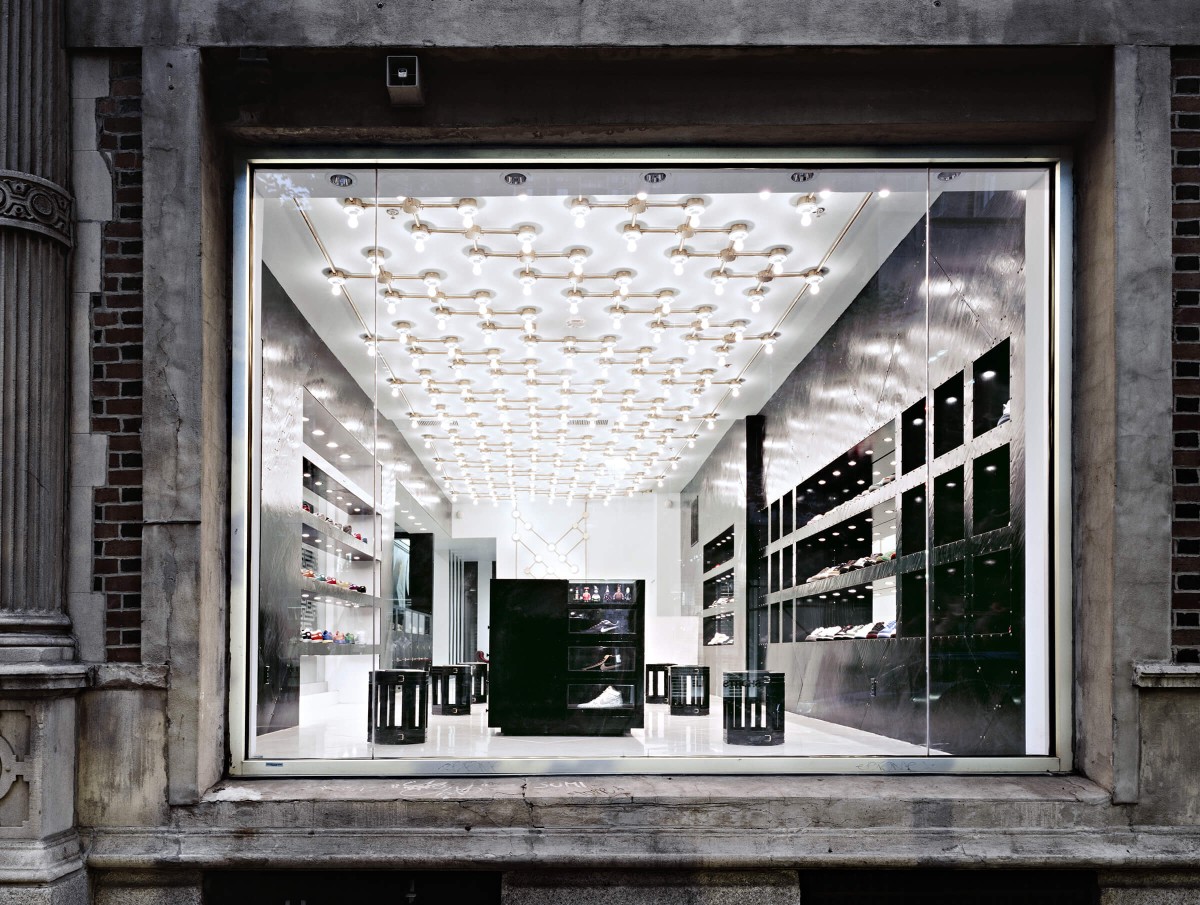 rafael-de-cardenas-ubiq-shop-3