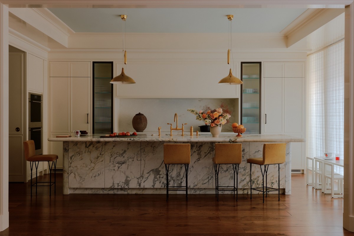 rdc_lenox-hill-townhouse_kitchen_1